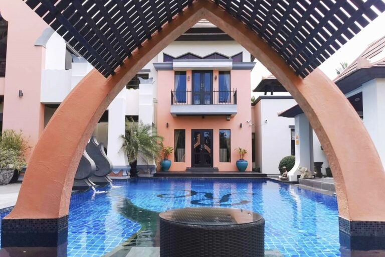 3-bed-pool-villa-for-rent-east-pattaya-01-80583RREPH (2)