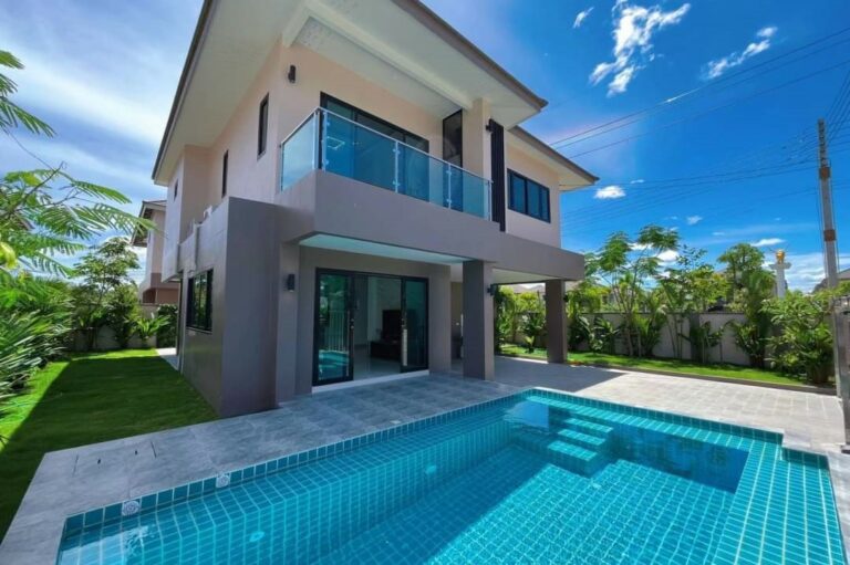 4 Bedroom Pool Villa for Sale in Jomtien Pattaya - 80590SSJTH (1)