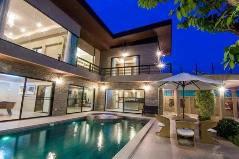 5 Bedroom Pool Villa for Sale & Rent in Huay Yai Pattaya - 80573SRHYH (1)