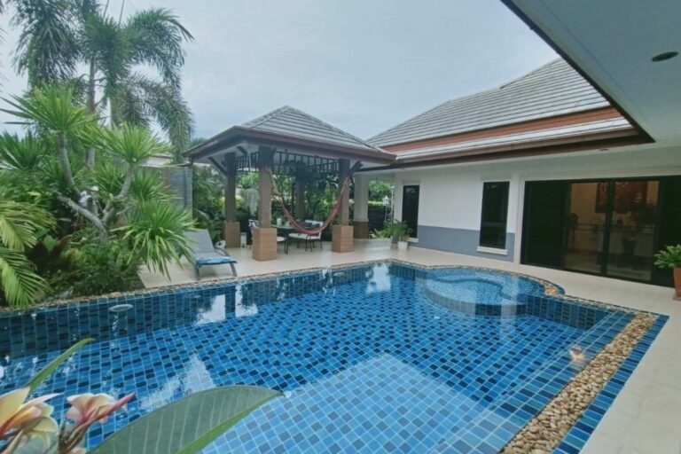 3 Bedroom Pool Villa for Sale in Na Jomtien Pattaya - 80422SSNJH (1)