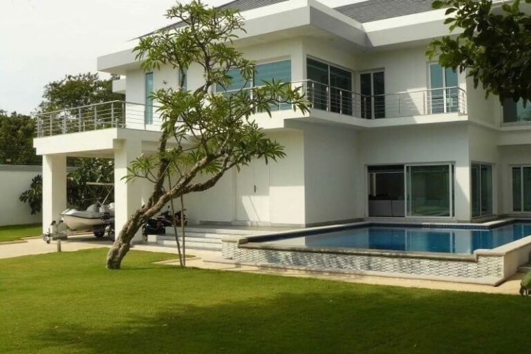 5 Bedroom Pool Villa for Sale in Jomtien Pattaya - 80409SSJTH (1)