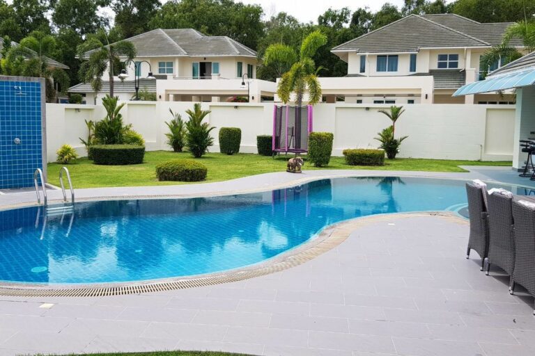 5-bedroom-pool-villa-for-rent-in-east-pattaya-R-80101RREPH-1 (1)