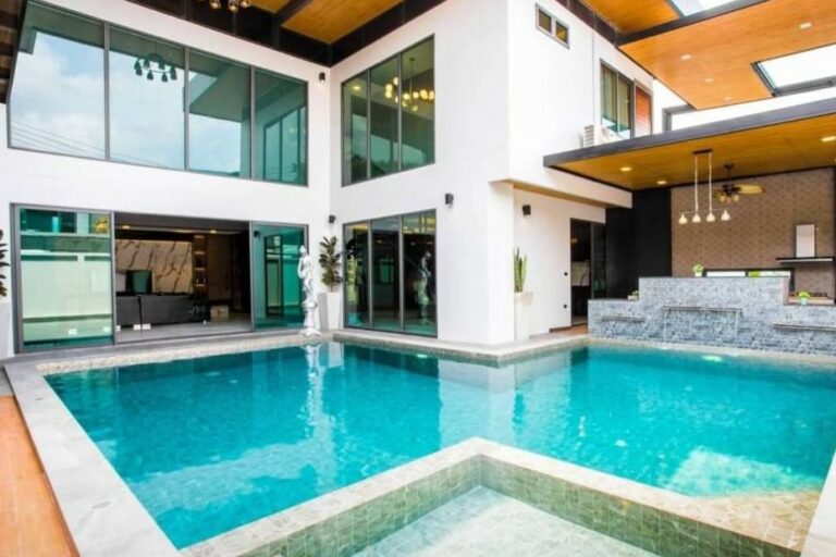 6 Bedroom Pool Villa for Sale in East Pattaya - 80313SSEPH (1)