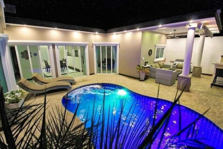 6 Bedroom Pool Villa for Sale in Thepprasit Pattaya - 80478SSSPH (1)
