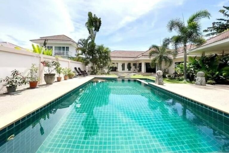 01-4-bed-pool-villa-for-sale-huay-yai-pattaya-80687SSHYH (4)