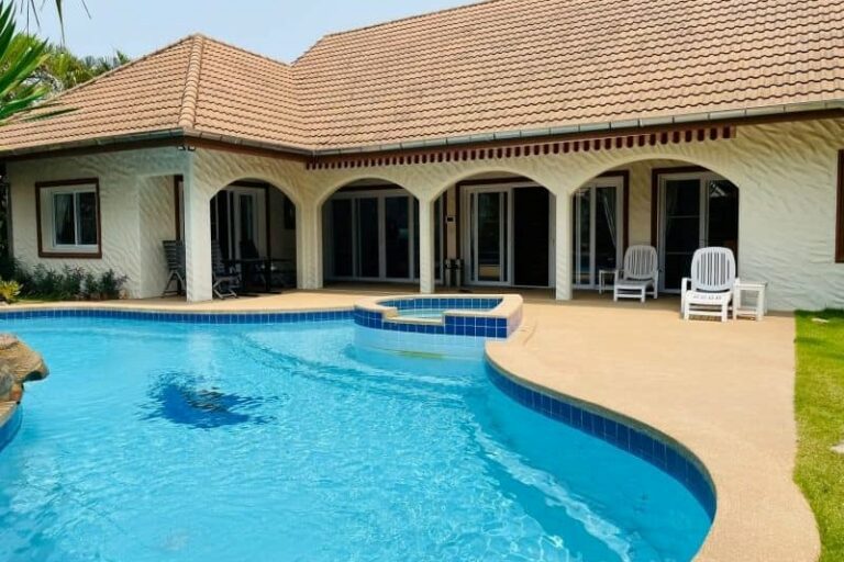 01-3-bed-pool-villa-for-sale-rent-naklua-80834SRNPH (2)