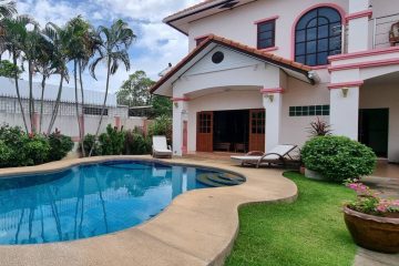 01-3 Bedroom Pool Villa for Sale in Na Jomtien Pattaya - 80432SSNJH (2)