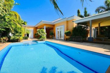 3 Bedroom Pool Villa for Sale in Khao Talo East Pattaya - 80267SSEPH (1)